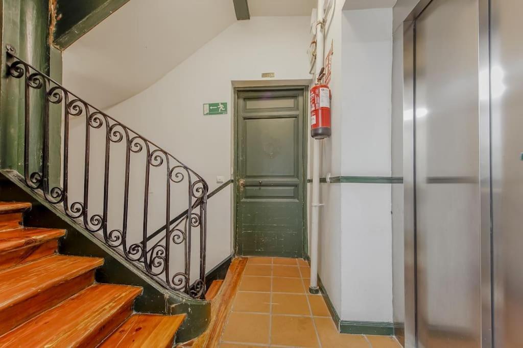 Modern Apt Para 6Px En La Plaza De Tirso De Molina Madrid Ngoại thất bức ảnh