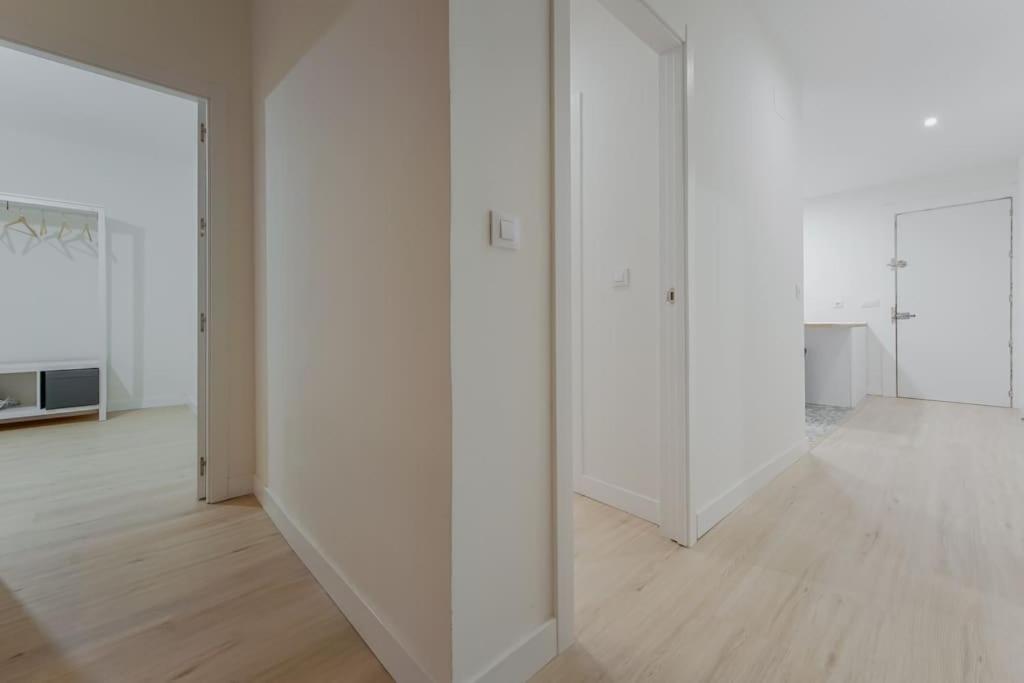 Modern Apt Para 6Px En La Plaza De Tirso De Molina Madrid Ngoại thất bức ảnh